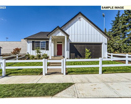 1001 S VINE ST, Canby