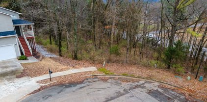 595 Farmingdale Drive, Huntsville
