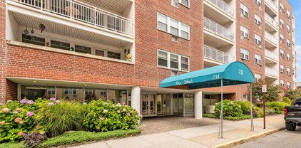 711 Shore Road Unit #5L, Long Beach
