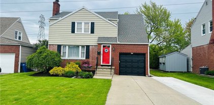 208 Ridgewood  Drive, Amherst-142289