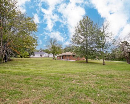 1026 Fredericksburg Road, Excelsior Springs