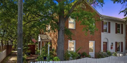 9232 Hood Rd, Manassas
