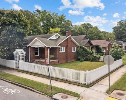 2321 Walker Avenue, Greensboro