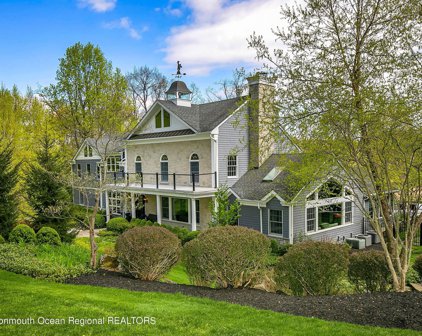 17 Club Way, Red Bank