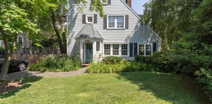 7826 Glenbrook Rd, Bethesda