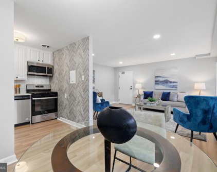 1501 S George Mason Dr Unit #1, Arlington