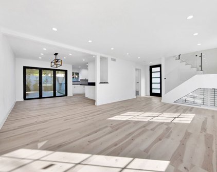 2233 E Maple St, Pasadena