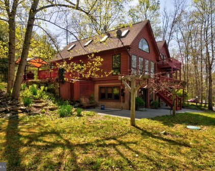209 Hodges Ln, Winchester