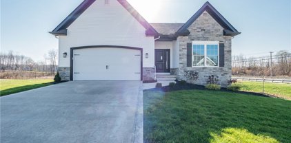 595 Iris Place, Aurora