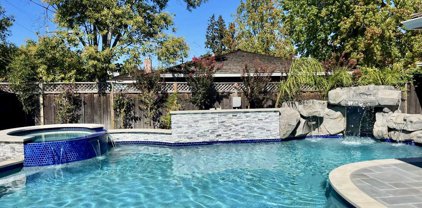 1166 Spencer CT, Mountain View