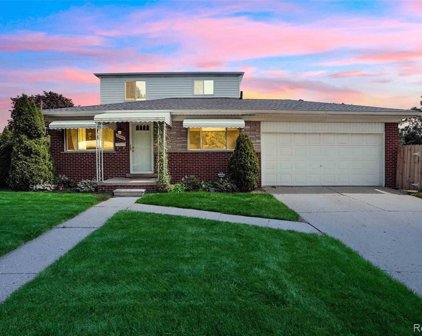 23340 Curie, Warren