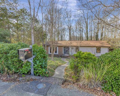 13 Woodberry Way, Greenville