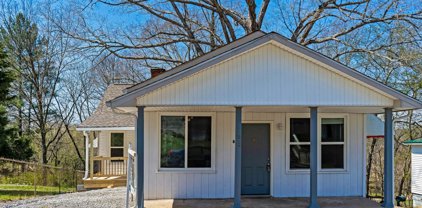 105 N Walnut St, Springfield