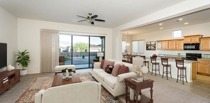 822 N Camino Colina Del Pino, Green Valley