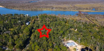159 Magnolia Ln, Apalachicola