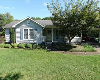 3719 Fieldcrest Road, Winston Salem