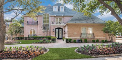 4913 Southern Hills  Drive, Frisco