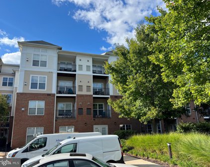3830 Lightfoot St Unit #128, Chantilly