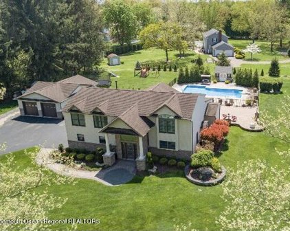 16 Spring Valley Drive, Holmdel