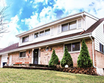 605 Webster Street, Algonquin