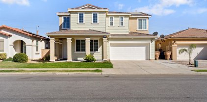 5927 Pilar, Bakersfield