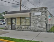 194 Warburton Ave, Hawthorne Boro image