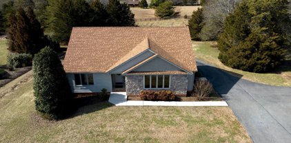 2629 Everett Rd., Forest