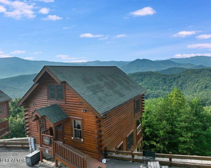 3111 Lakeview Lodge Dr, Sevierville