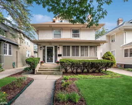 122 4Th Street, Wilmette