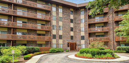 120 Lakeview Drive Unit #321, Bloomingdale