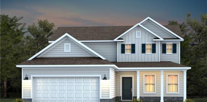912 Bloomington Way, High Point