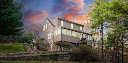 218 Farnum Pike, Smithfield