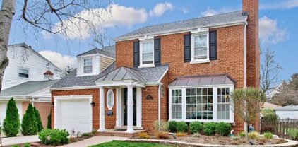 507 N Douglas Avenue, Arlington Heights