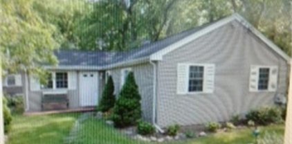 203 Boston Post Rd, Wayland