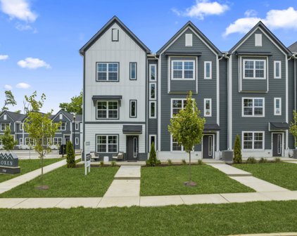 700 700 N Dupont Ave #317, Madison