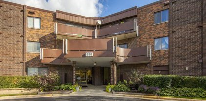 898 Wellington Avenue Unit #201, Elk Grove Village