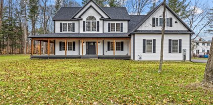 117 Poor Farm Road, Milton