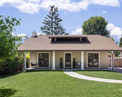 977 N Hill Avenue, Pasadena