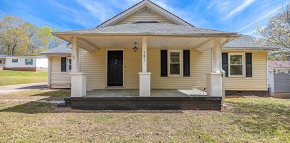 151 Holly St, Pacolet