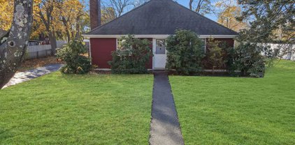 28 Homestead Avenue, Port Jefferson Station