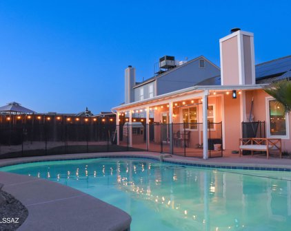 8741 N Holly Brook, Tucson