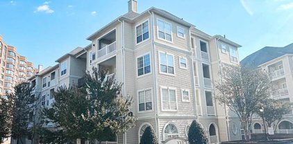 4550 Strutfield Ln Unit #2322, Alexandria