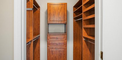 9724 Holmes Pl Unit #402, Manassas Park