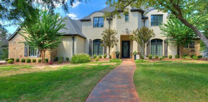 6925 Abbey Place, Edmond