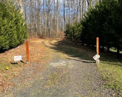 1016 Valley View Dr Valley View Dr Unit #LOT 9, Maple Glen