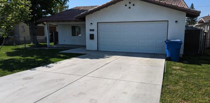 245 Francis, Bakersfield