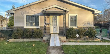 125 Wisconsin Avenue, Waukegan