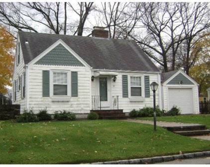 44 Woodstock Drive, Warwick