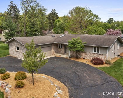 2880 Hayward Drive SE, Grand Rapids