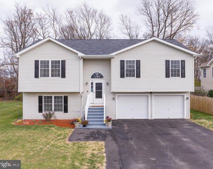255 Good Dr, Martinsburg